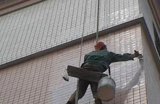 百色市卫生间漏水维修公司分享下百色市外墙防水的必要性。